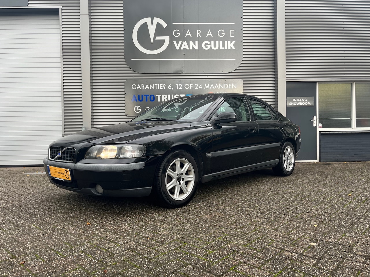 Volvo S60 - 2.4 170PK NIEUWE APK Airco,Trekhaak,CruiseControl,MultifunctioneelStuur,Centr.Vergr.,L.M.V - AutoWereld.nl