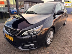 Peugeot 308 - 1.2 PureTech Blue Lease Premium / Pano'dak / Camera / LED / Trekhaak