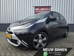 Toyota Aygo - 1.0 5 deurs VVT-i x-play | VAN 2e EIGENAAR |