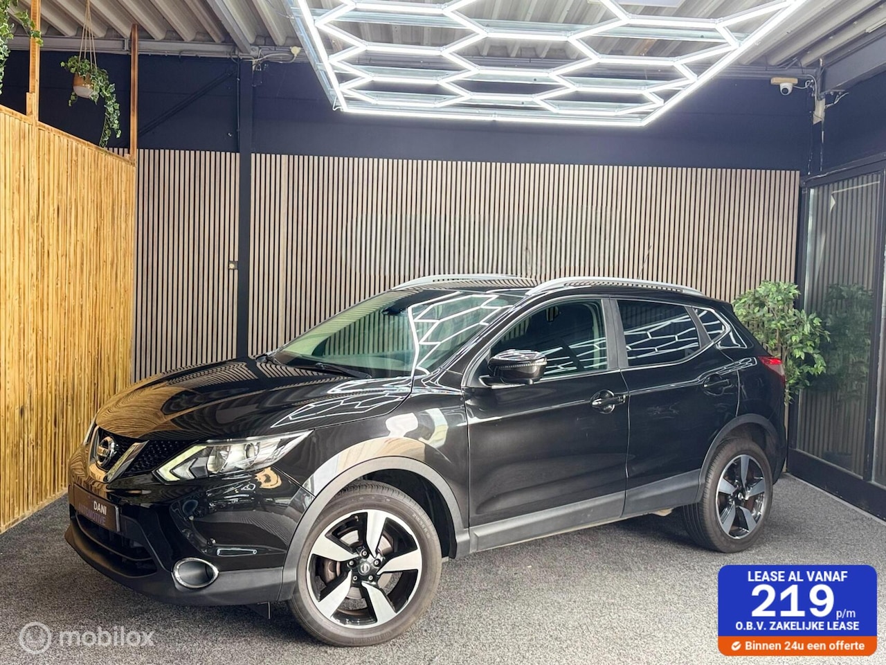 Nissan Qashqai - 1.6 Connect Edition|Pano|360|LED|PDC|18” - AutoWereld.nl