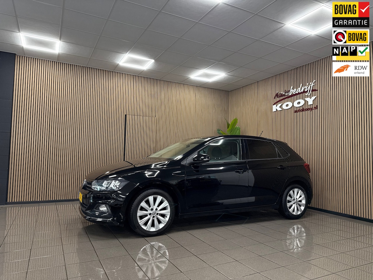 Volkswagen Polo - 1.0 TSI Highline * Dealer onderhouden / Navigatie / Parkeersensoren / NL Auto * - AutoWereld.nl