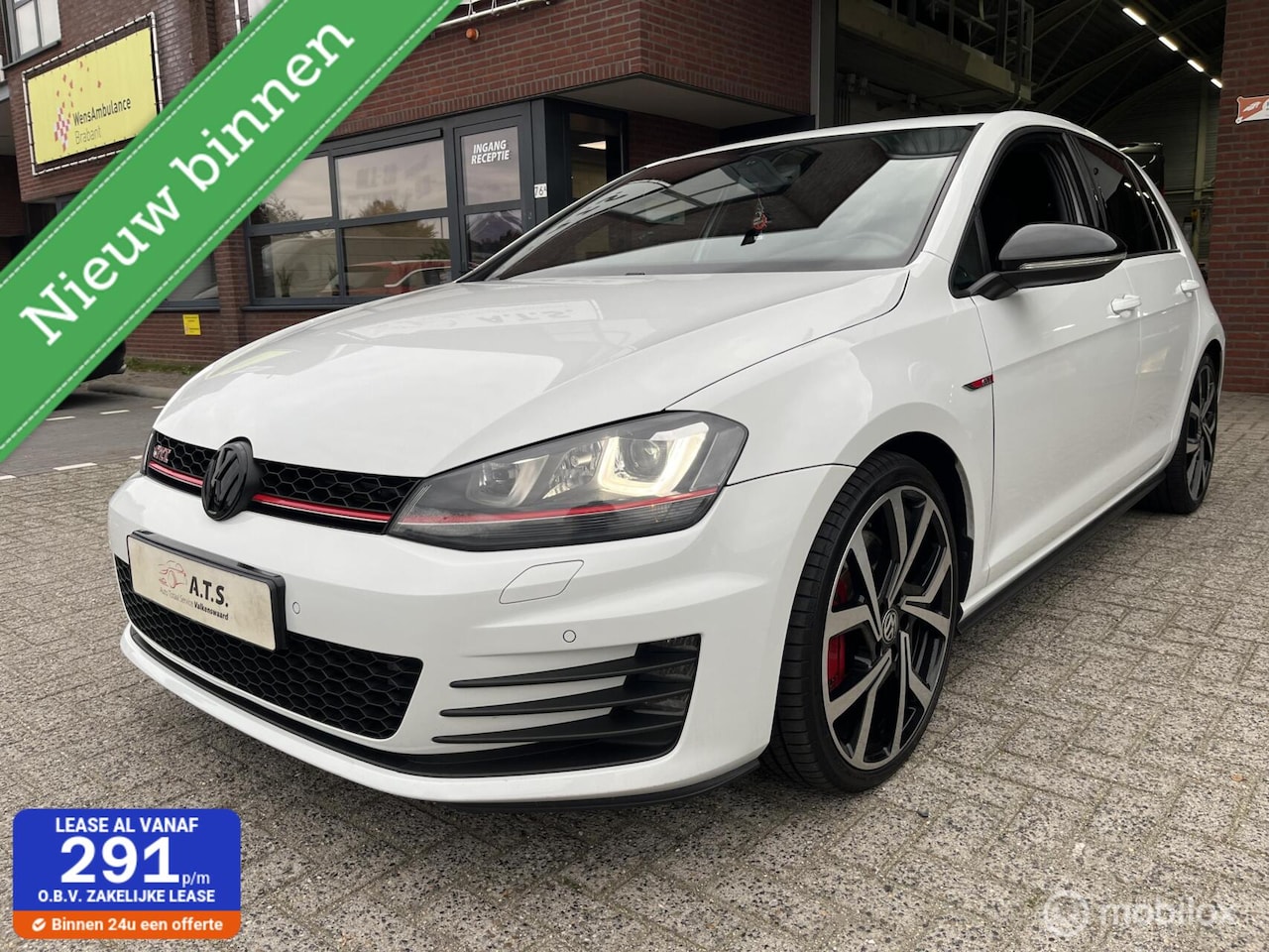 Volkswagen Golf - 2.0 TSI GTI Performance NAVI*CARPLAY*CRUISE* - AutoWereld.nl
