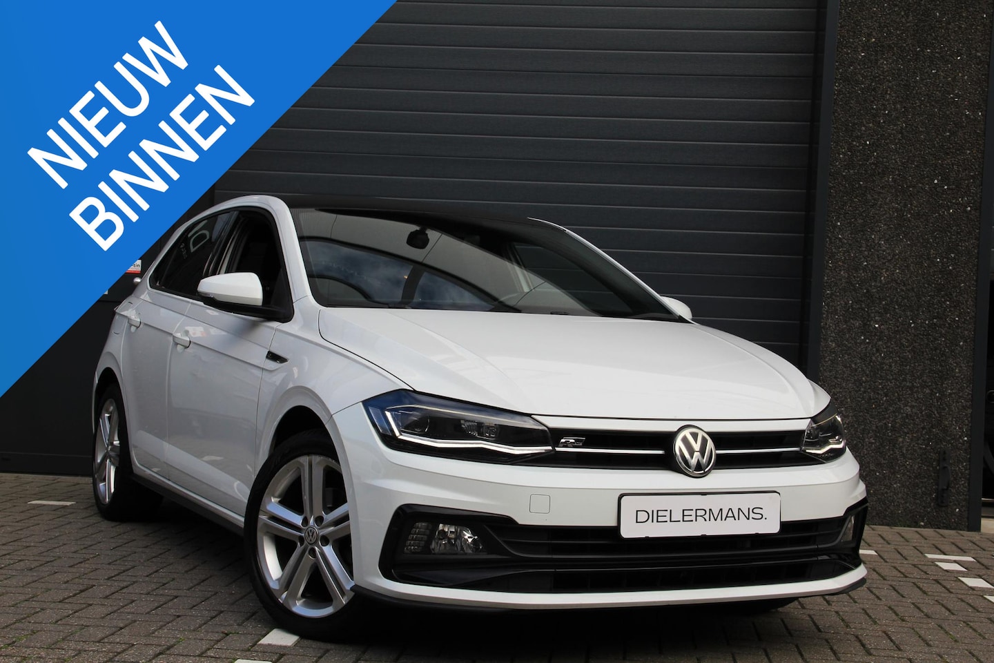 Volkswagen Polo - 1.6 TDI R-Line Business Full LED | Achteruitrijcamera | Veel opties | NL Auto | NAP | 1e L - AutoWereld.nl