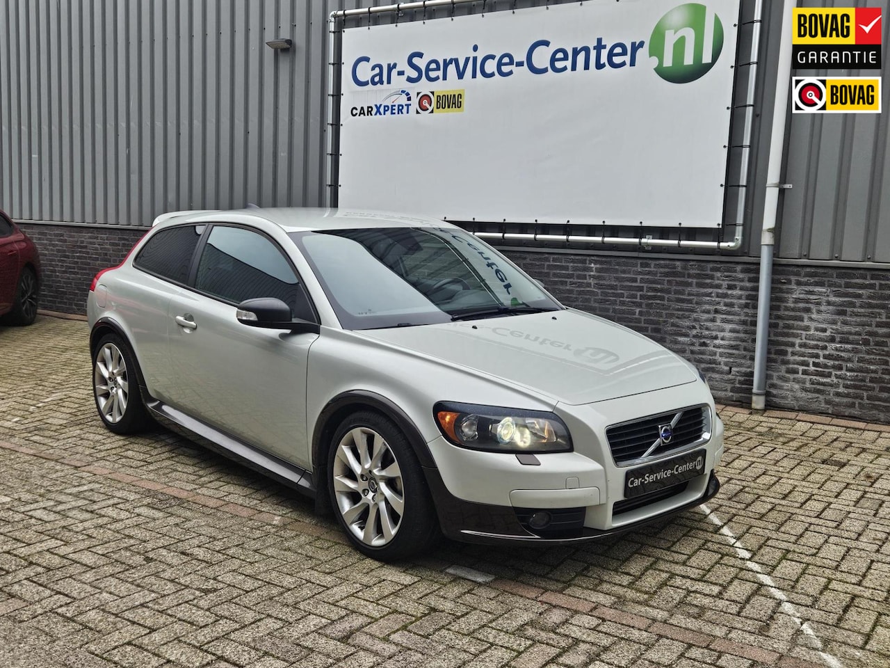 Volvo C30 - 2.5 T5 Momentum incl 3 maanden garantie - AutoWereld.nl