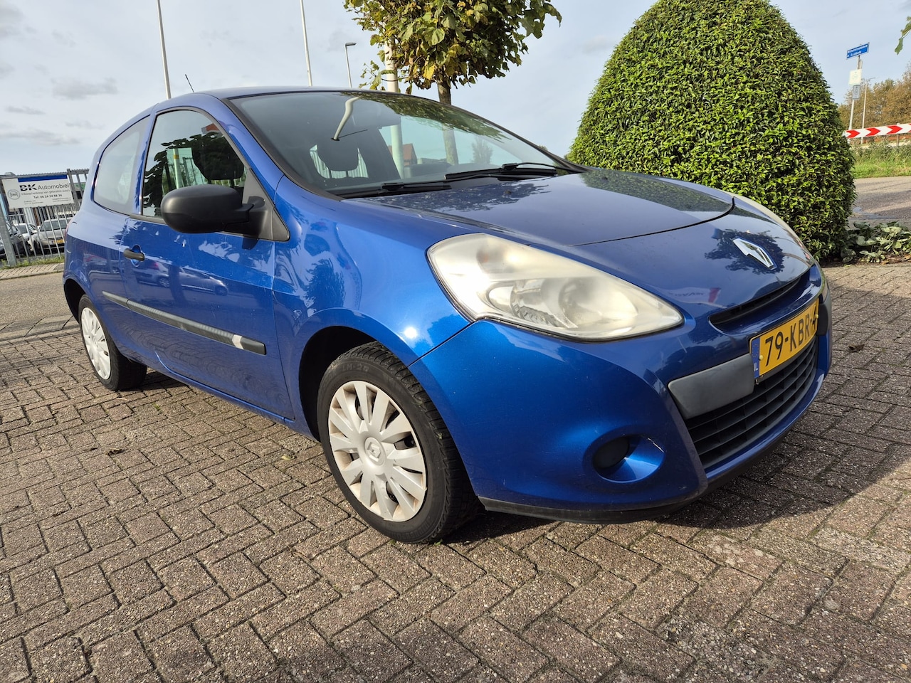 Renault Clio - 1.2 Special Line - AutoWereld.nl
