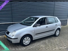 Volkswagen Polo - 1.4-16V|AUTOMAAT|NWE APK|5D|4 ELECTRISCH | Nette Auto Binnen buiten