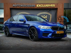 BMW M5 - 5-serie F90 Schuifdak Marina Blue 22'' Vossen Downpipe