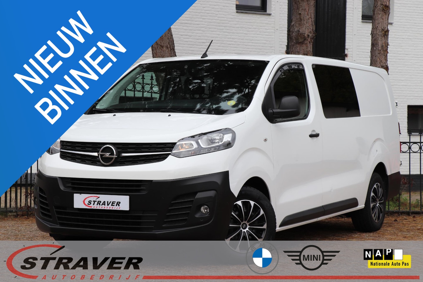 Opel Vivaro - 2.0 CDTI L3H1 DC Edition |Navigatie |Trekhaak |Carplay - AutoWereld.nl