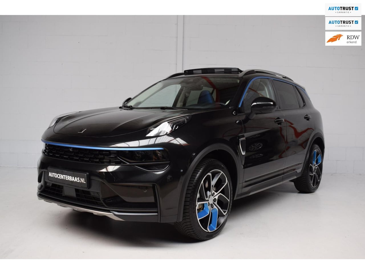 Lynk & Co 01 - 1.5 360 CAMERA / INFINITY GELUID / PANORAMADAK / ADAPT.CRUISE / 20INCH / LED / SFEERVERLIC - AutoWereld.nl