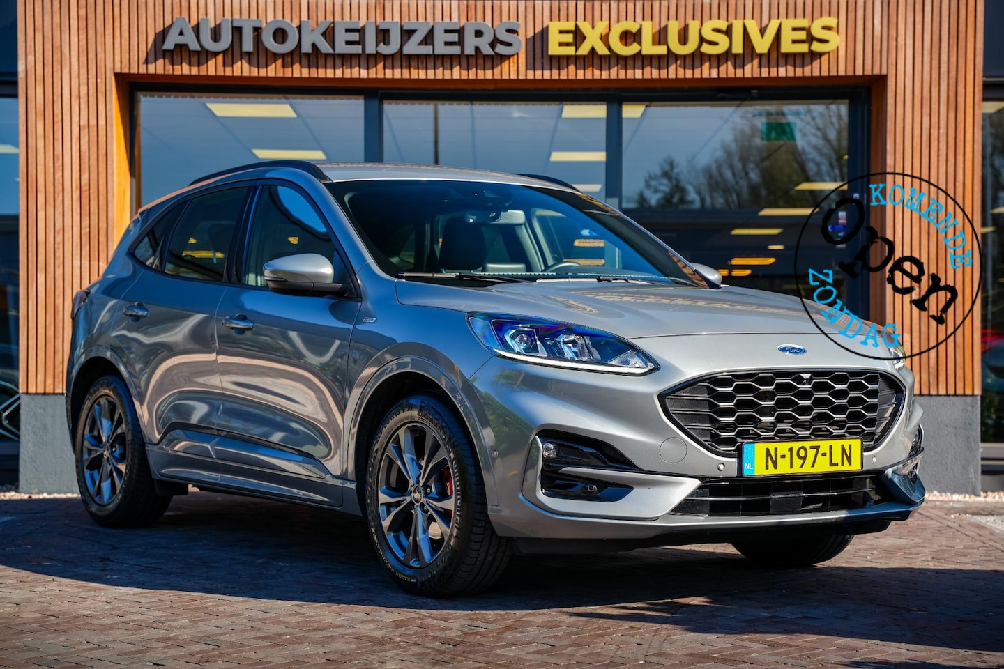 Ford Kuga - 1.5 EcoBoost ST line Camera's Airco Stoelverw. Stuurwielbed. Navi - AutoWereld.nl