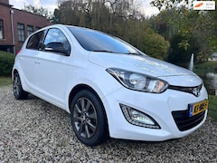 Hyundai i20 - 1.2 HP i-Motion Airco 5-deurs LMV