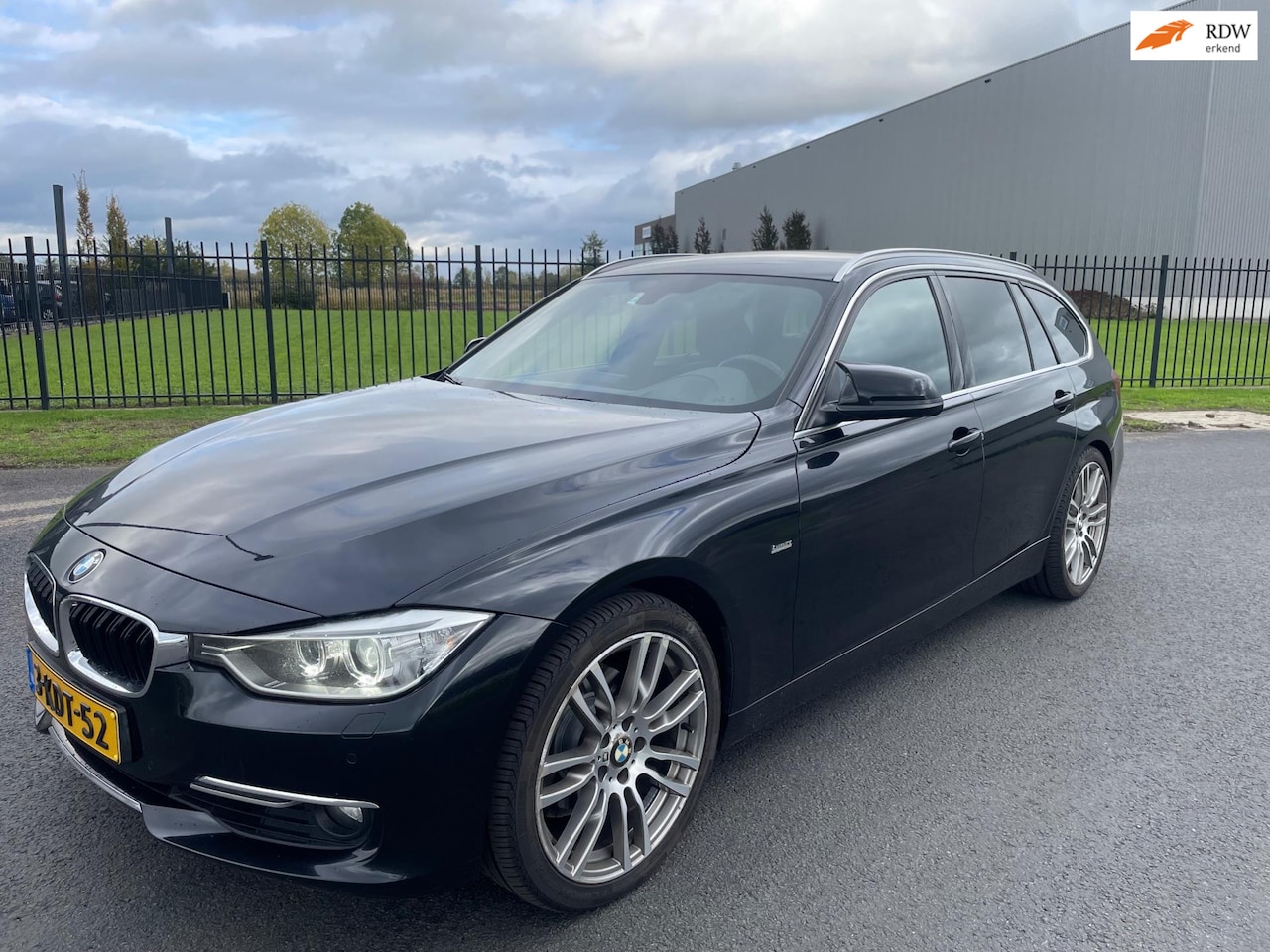 BMW 3-serie Touring - 328i Upgrade Edition|Automaat|Bj 2013|Apple carplay|Hud|Stoelverw| - AutoWereld.nl