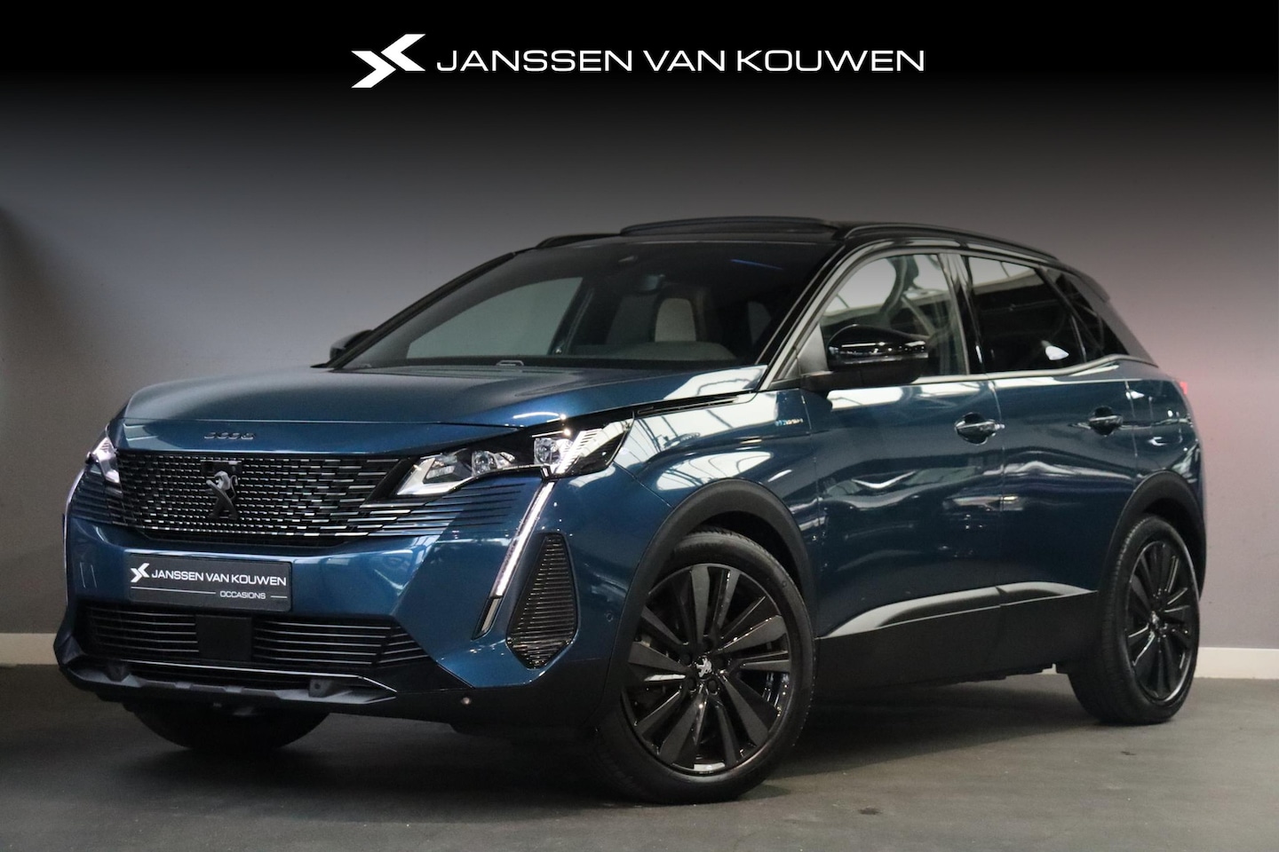 Peugeot 3008 - 1.6 HYbrid4 300 GT Panoramadak Trekhaak FOCAL Massage Night Vision - AutoWereld.nl