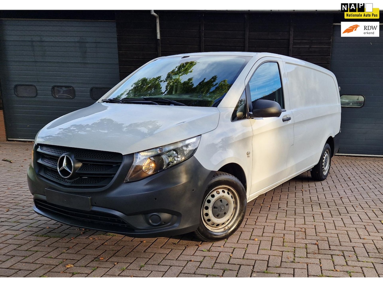 Mercedes-Benz Vito - 111 CDI Lang 111 CDI Lang - AutoWereld.nl