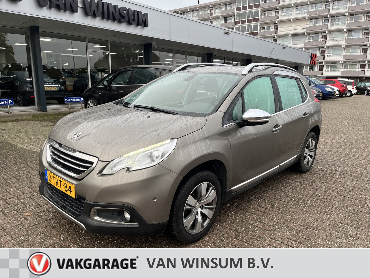 Peugeot 2008 - 1.2 VTi Allure Pack Premium Plus trekhaak Cruise lmv Nap - AutoWereld.nl