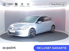 Volkswagen Golf - 1.5 eTSI 50 Jahre Edition 150 pk Automaat (DSG) | Navigatie | Panoramadak | Parkeersensore