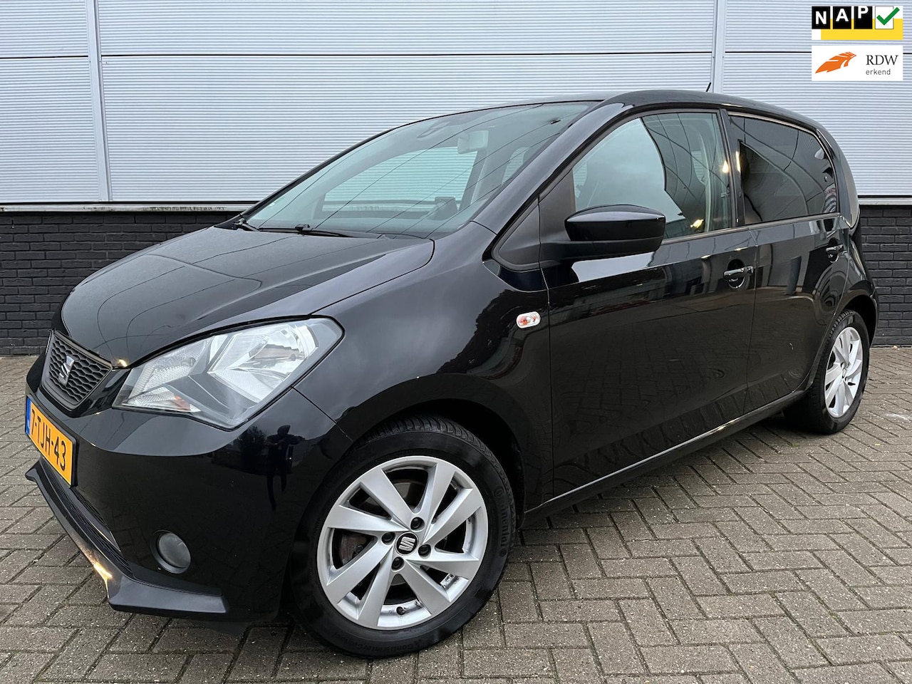 SEAT Mii - 1.0 Sport Dynamic 5drs - airco - stoelverwarming - bluetooth - navi - cruise control - AutoWereld.nl