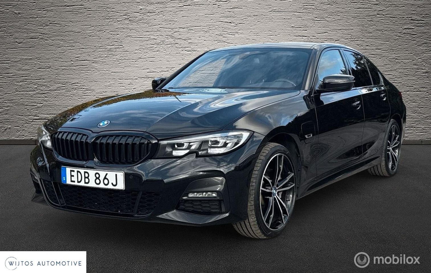 BMW 3-serie - 330e xDrive M-Sport, trekhaak - AutoWereld.nl