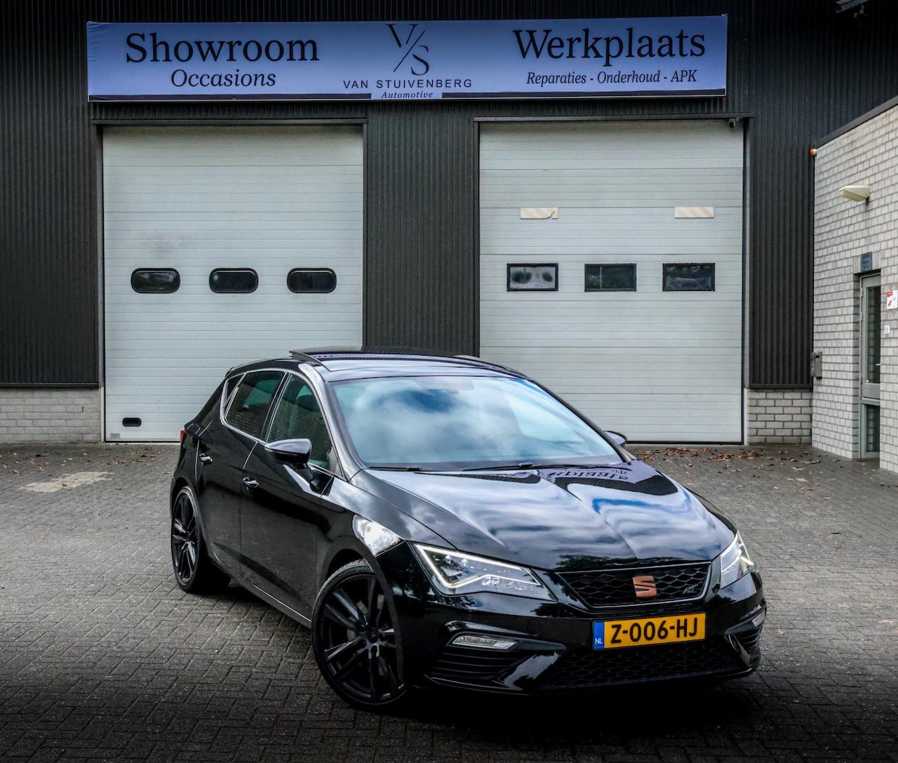 SEAT Leon - 2.0 TSI CUPRA Black EDITION PANO KUIP VIRTUAL KEYLESS - AutoWereld.nl