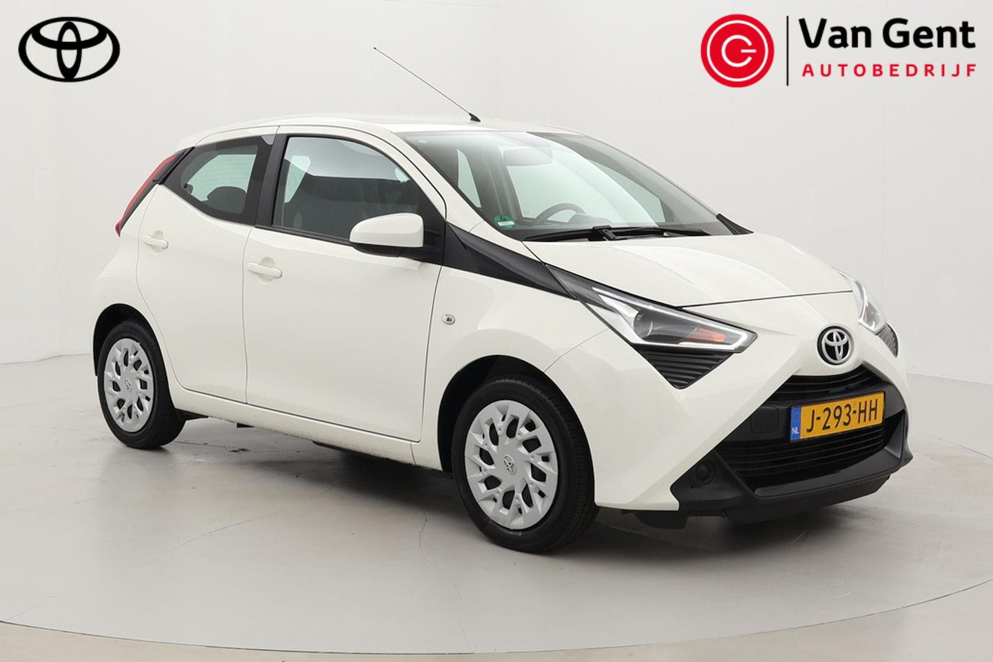 Toyota Aygo - 1.0 VVT-i x-play | Apple Carplay / Android Auto | Airco | Camera | Bluetooth - AutoWereld.nl