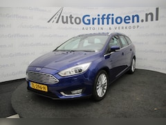Ford Focus Wagon - 1.5 Titanium Edition nette stationcar met trekhaak