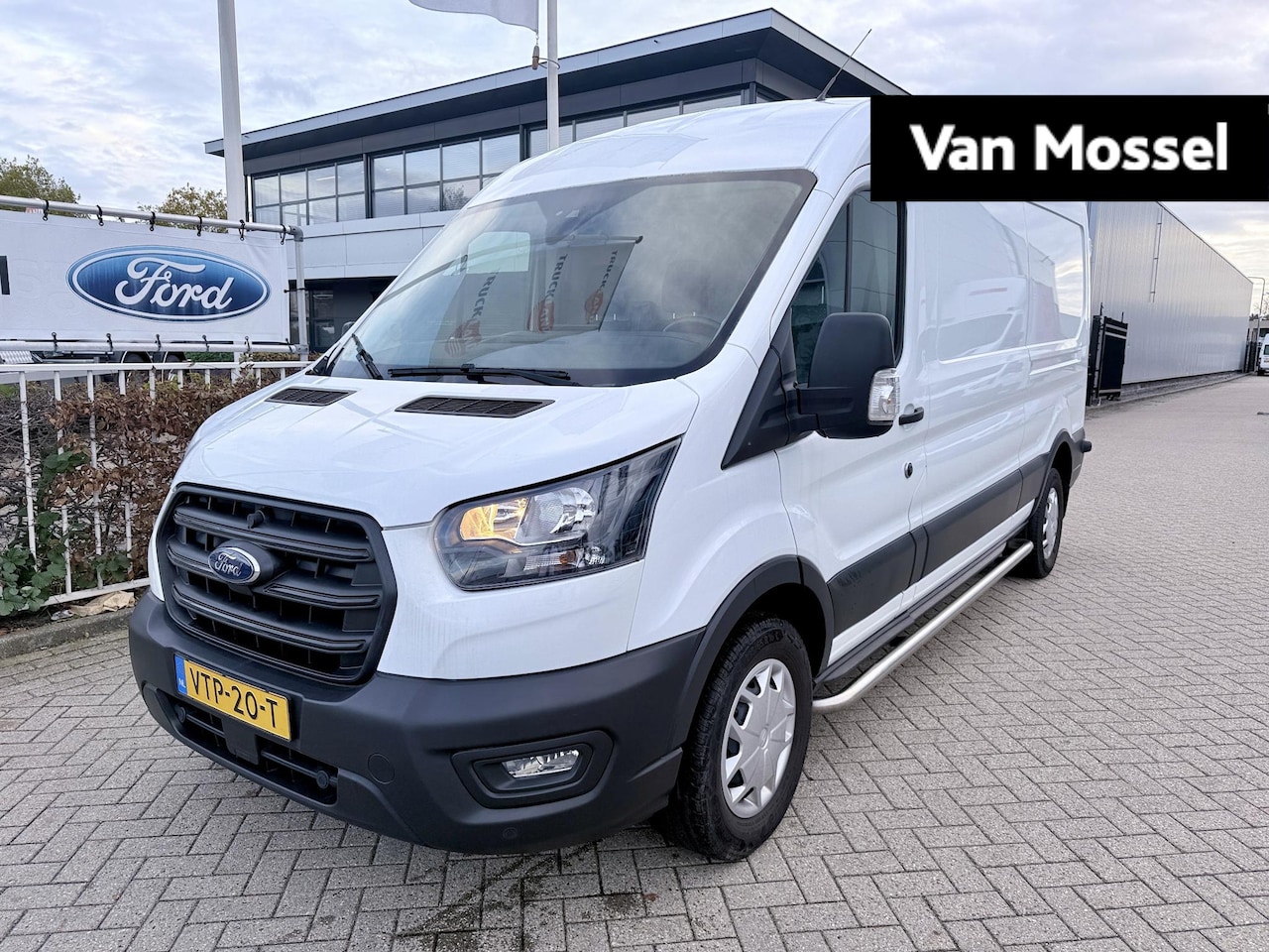Ford Transit - 350 2.0 TDCI L3H3 Trend 350 2.0 TDCI L3H3 Trend - AutoWereld.nl
