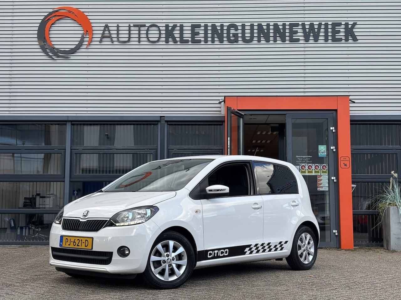 Skoda Citigo - 1.0 Greentech Ambition / Airco / Cruise Control / Sportstuur / Lichtmetalenvelgen / - AutoWereld.nl