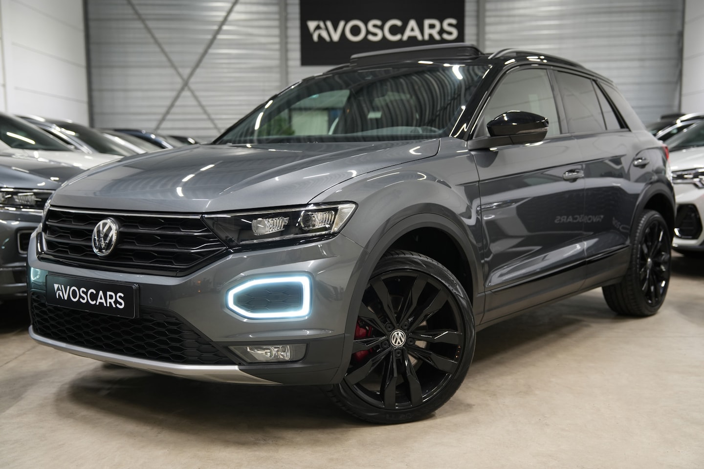 Volkswagen T-Roc - 1.5 TSI Sport Black Style * Pano - Virtual - Trekhaak - Camera - 19" - ACC - Blind Spot * - AutoWereld.nl