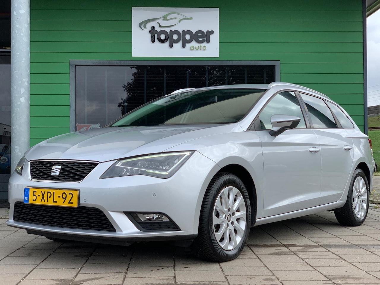 SEAT Leon ST - 1.2 TSI Style Business | Navigatie | Cruise Control | Led | Elekt.Ramen | - AutoWereld.nl