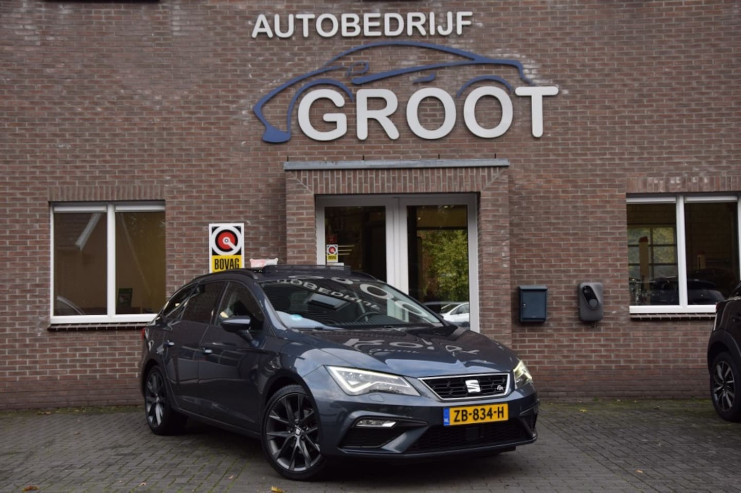 SEAT Leon - 1.5 TSI FR 150PK AUTOMAAT/CAMERA/TREKHAAK/CRUISE - AutoWereld.nl
