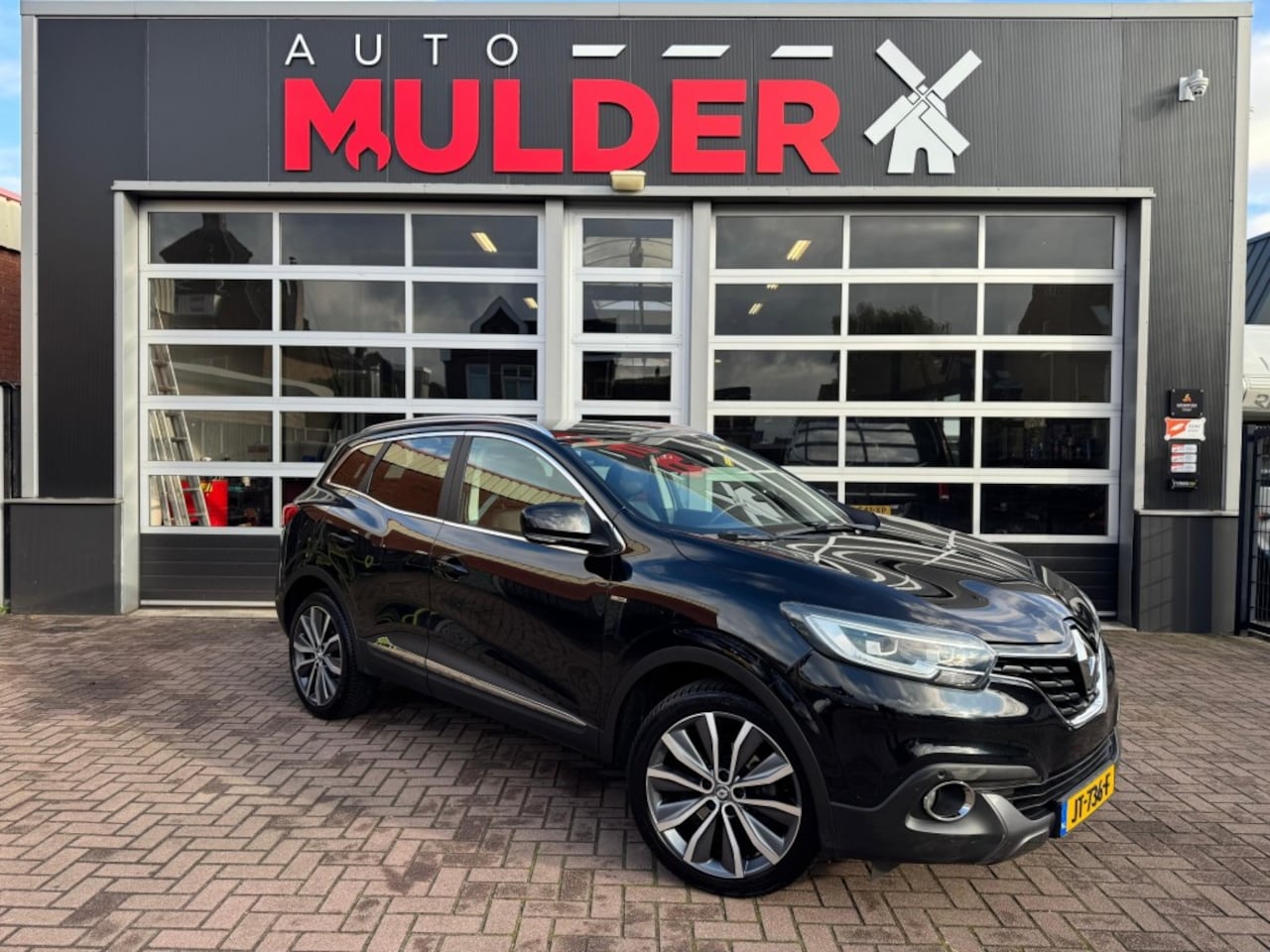 Renault Kadjar - ENERGY TCE 130 BOSE / NAVI / CRUISECONTROL / TREKHAAK / PDC / FULL LED / NAP - AutoWereld.nl