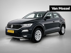 Volkswagen T-Roc - 1.5 TSI Style | 150 PK | Trekhaak | Navigatie | All Season Banden | Parkeersensoren | Airc
