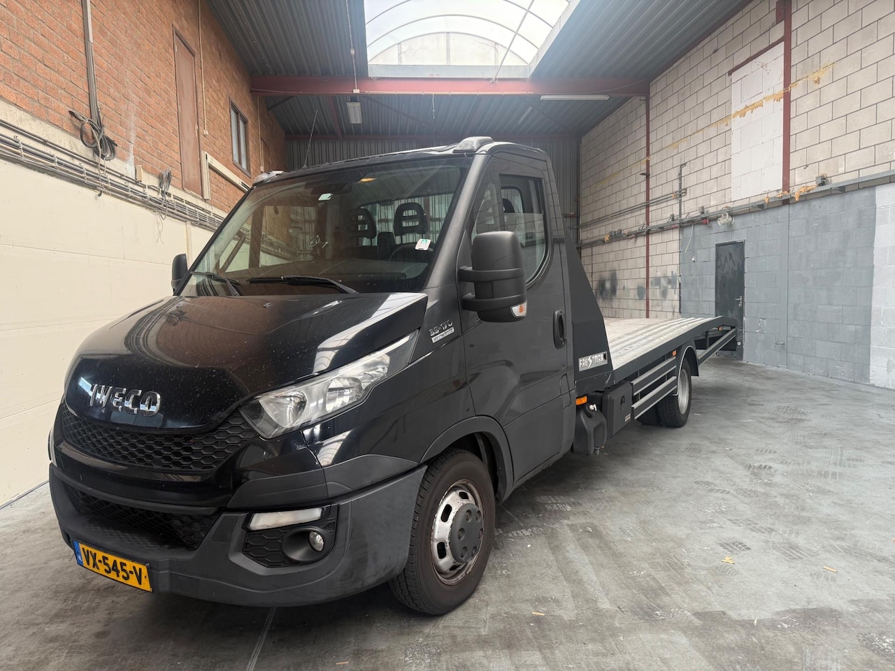 Iveco Daily - 35C17V 3.0 Oprijwagen 2016 - AutoWereld.nl
