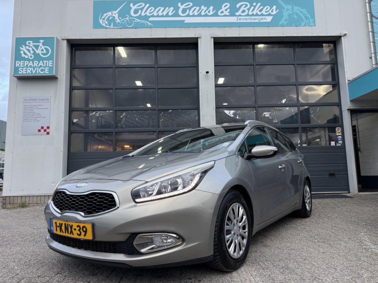 Kia Cee'd Sportswagon - 1.6 GDI Business P. - AutoWereld.nl