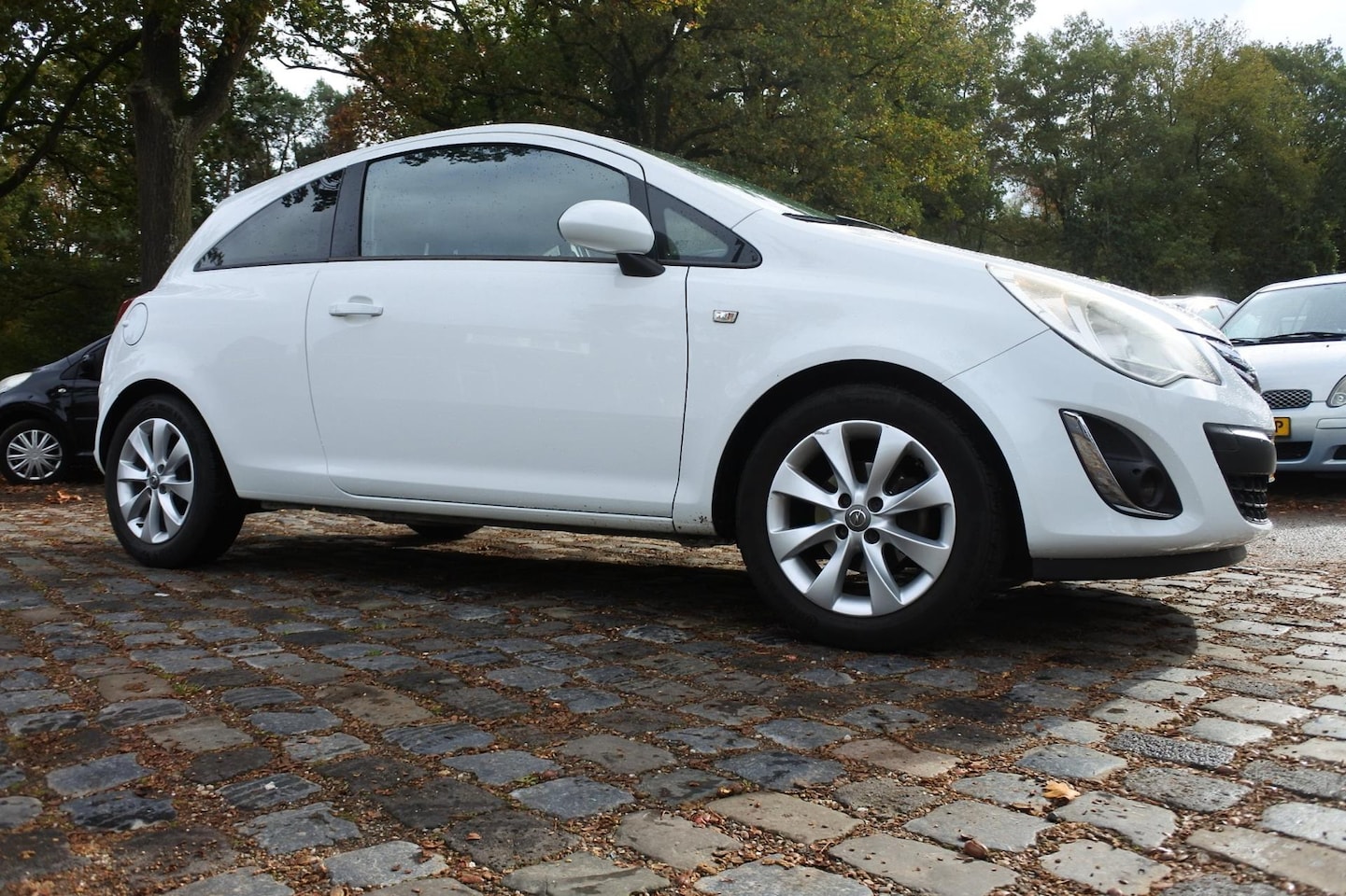 Opel Corsa - 1.2 EcoFlex Anniversay Edition LPG 239 dkm apk 27-10-2026 - AutoWereld.nl