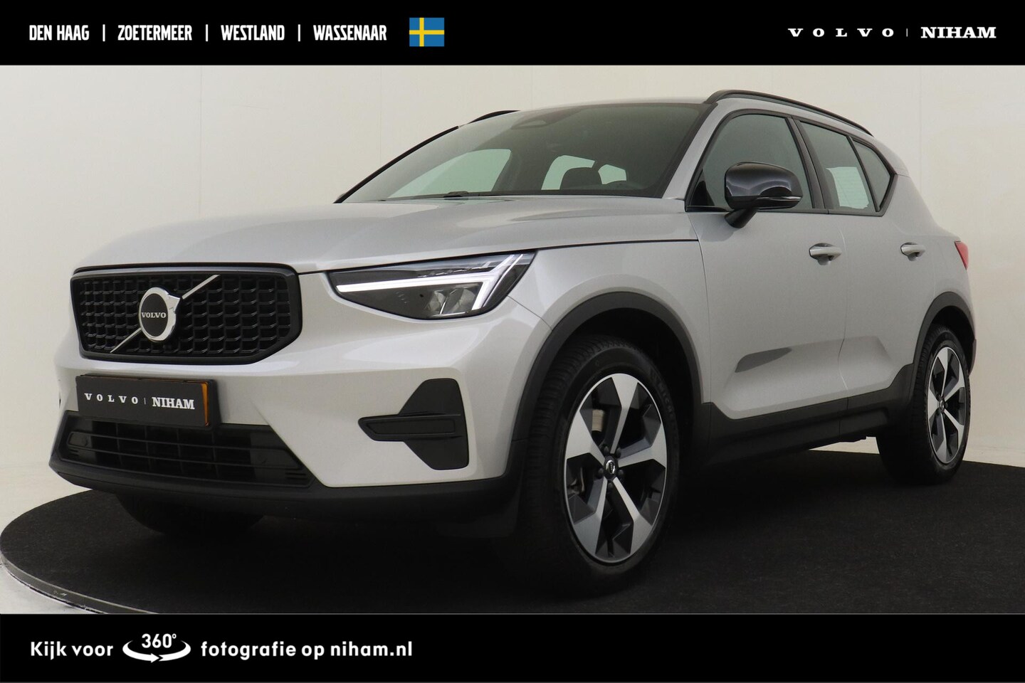 Volvo XC40 - B4 (M-HYBRID) PLUS DARK -CAMERA|ADAP.CRUISE|VERW.VOORRUIT|TREKHAAK|HARMAN/KARDON|19" - AutoWereld.nl