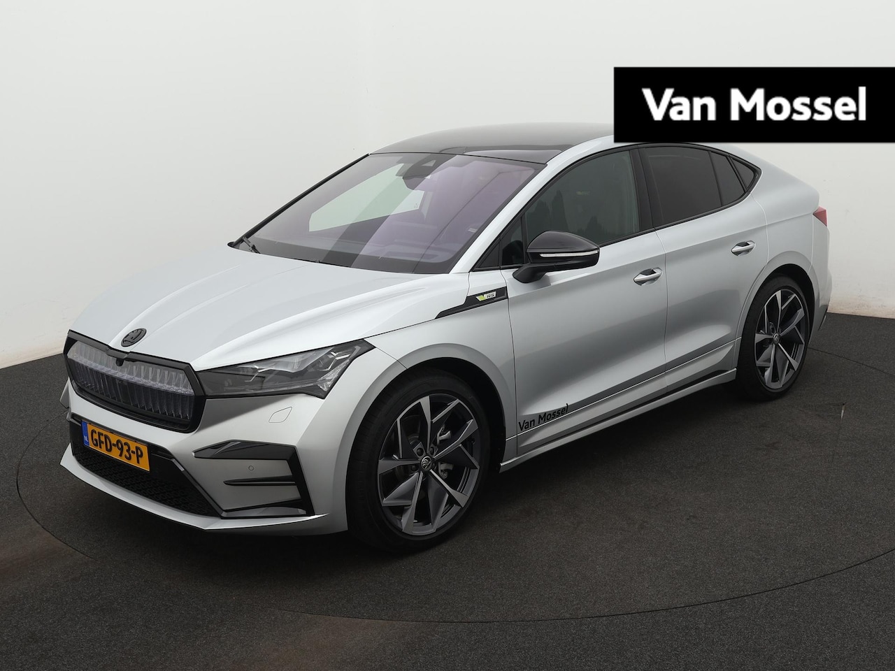 Skoda Enyaq Coupé iV - 80 RS | PANORAMADAK | SFEERVERLICHTING | STOEL-STUUR-VOORRUIT VERWARMING | ELEK.STOEL | AD - AutoWereld.nl