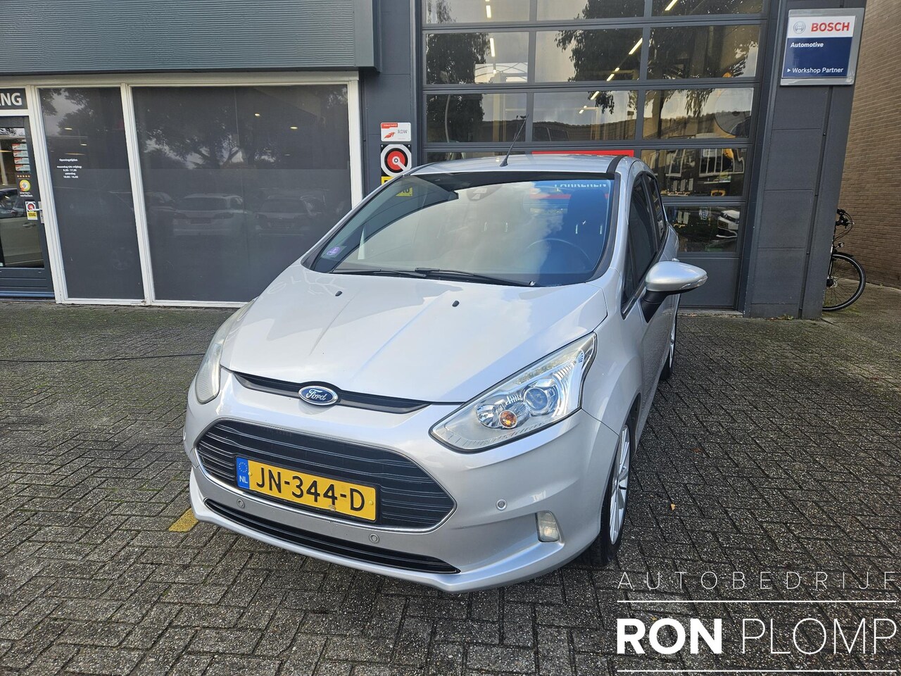 Ford B-Max - 1.0 EcoBoost Titanium / AIRCO/ CRUISE/ PDC/ LMV/ CAMERA/ NAVI/ CRUISE/ STOELVERW - AutoWereld.nl