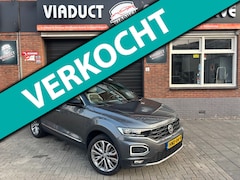 Volkswagen T-Roc - 1.5 TSI DSG Sport Pano leer virtual