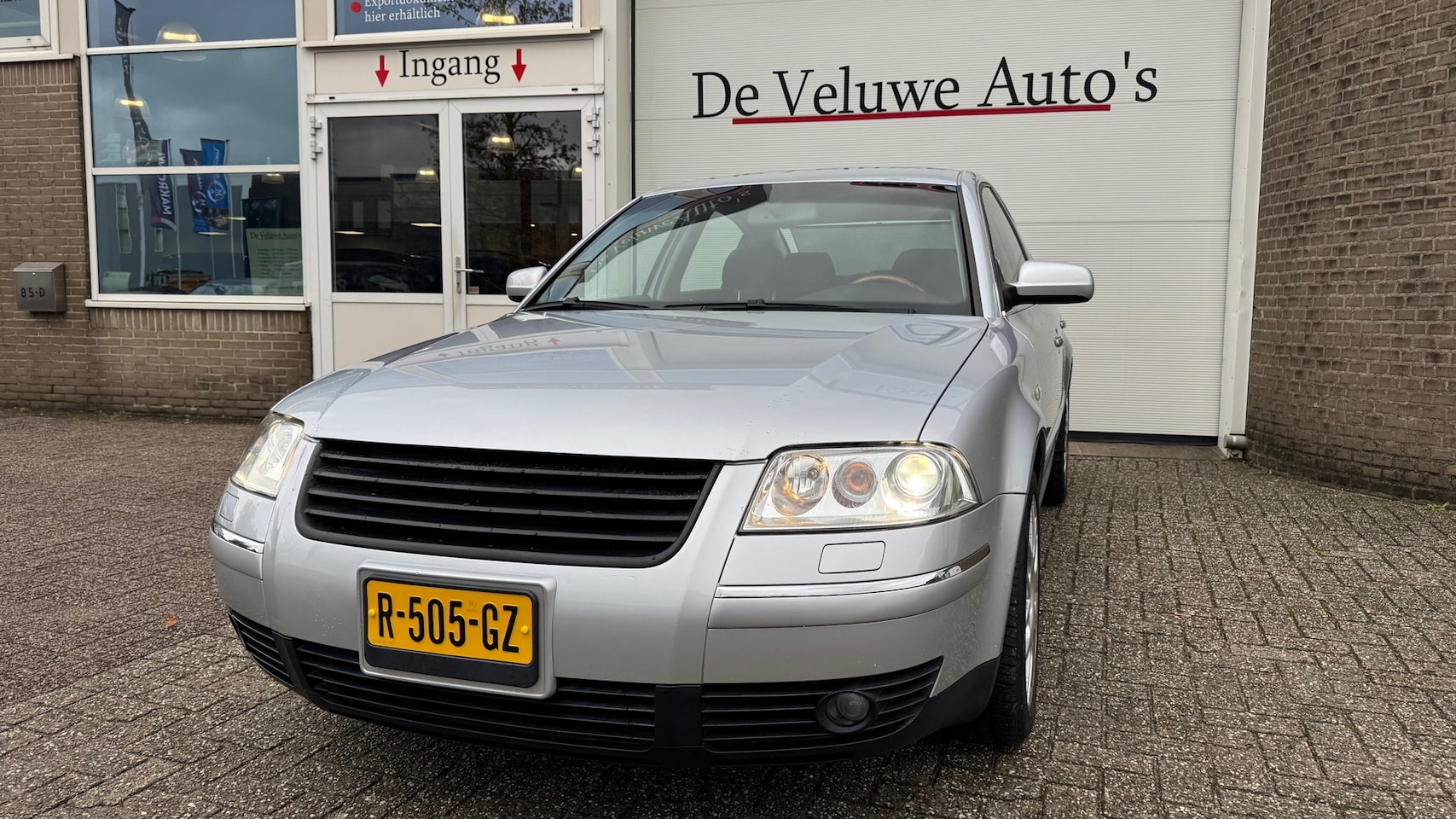 Volkswagen Passat - 4.0 W8 4Motion |275pk|Leder|Memory|68731km - AutoWereld.nl