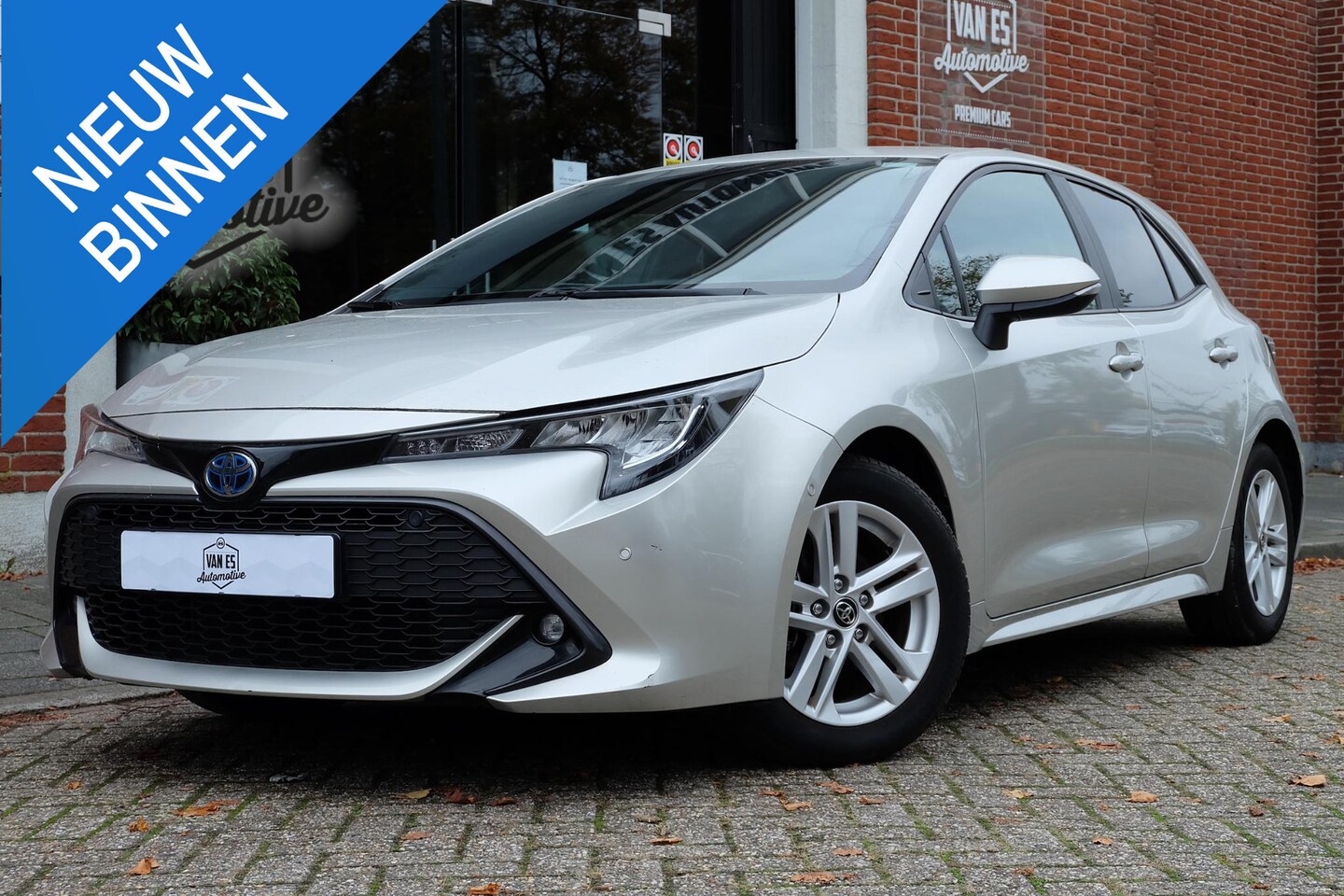 Toyota Corolla - 1.8 Hybrid Business / Garantie t/m '30 / 1ste eig. / Dealeronderhouden - AutoWereld.nl