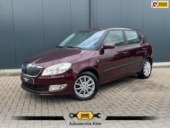 Skoda Fabia - 1.2 TSI Automaat * Parkeersensoren * Trekhaak * Airco