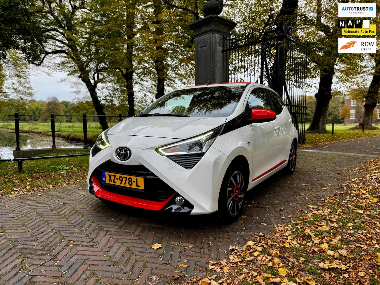 Toyota Aygo - 1.0 VVT-i x-otic | Lage Km | Bomvol Opties | Led | Apple Carplay | Elekt Vouwdak | - AutoWereld.nl