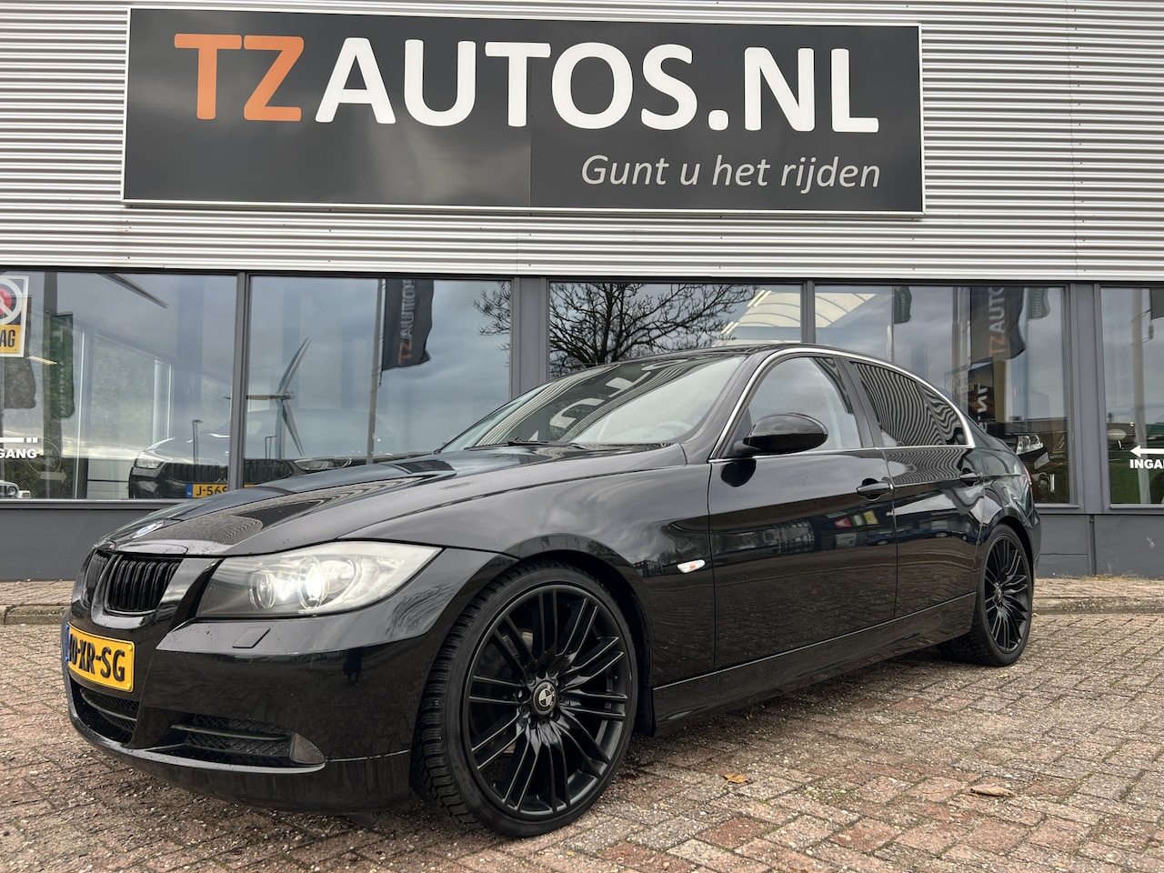 BMW 3-serie - 325i High Executive 325i High Executive - AutoWereld.nl