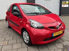 Toyota Aygo - 1.0-12V + APK NAP