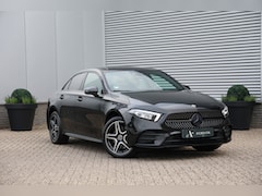 Mercedes-Benz A-klasse - 250 e AMG Night Edition 218PK NAP|Sfeervl|Widescreen|Black Editon|Plug in