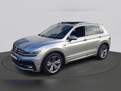Volkswagen Tiguan - 1.5 TSI 150pk Automaat Highline Business R Advance / Panoramadak / Trekhaak / Massage