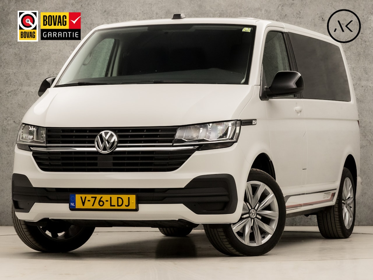 Volkswagen Transporter - 2.0 TDI L1H1 28 Highline 150Pk Automaat (APPLE CARPLAY, GROOT NAVI, 3 ZITS, ADAPTIVE CRUIS - AutoWereld.nl