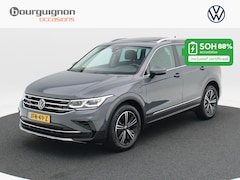 Volkswagen Tiguan - 1.4 TSi 245 Pk Automaat eHybrid Elegance | Trekhaak | Panoramadak | Camera | Adaptive Crui
