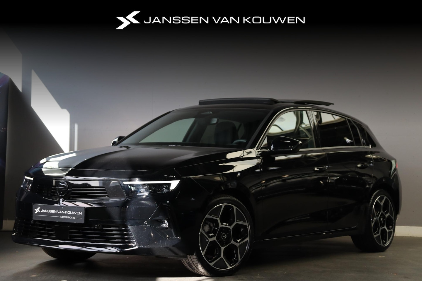 Opel Astra - 1.2 Turbo Hybrid GS Panoramadak Alcantara Stuur/Stoelverwarming Matrix LED Koplampen - AutoWereld.nl